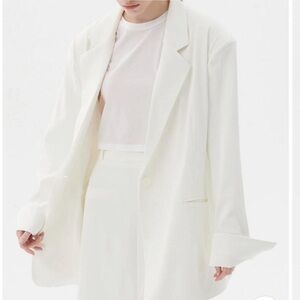 Storets Classic White Blazer